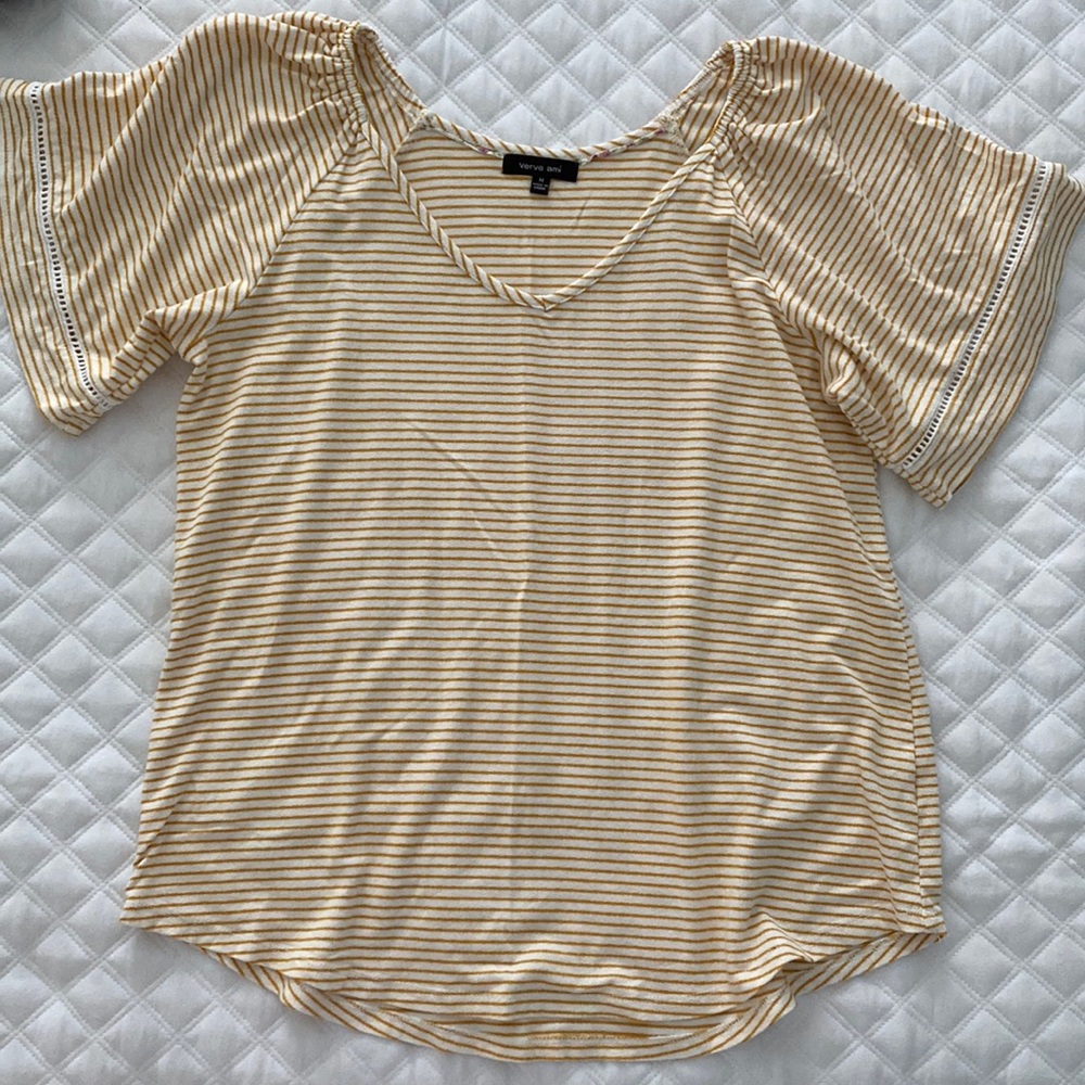 Gold and white striped Verve ami short sleeve shirt.